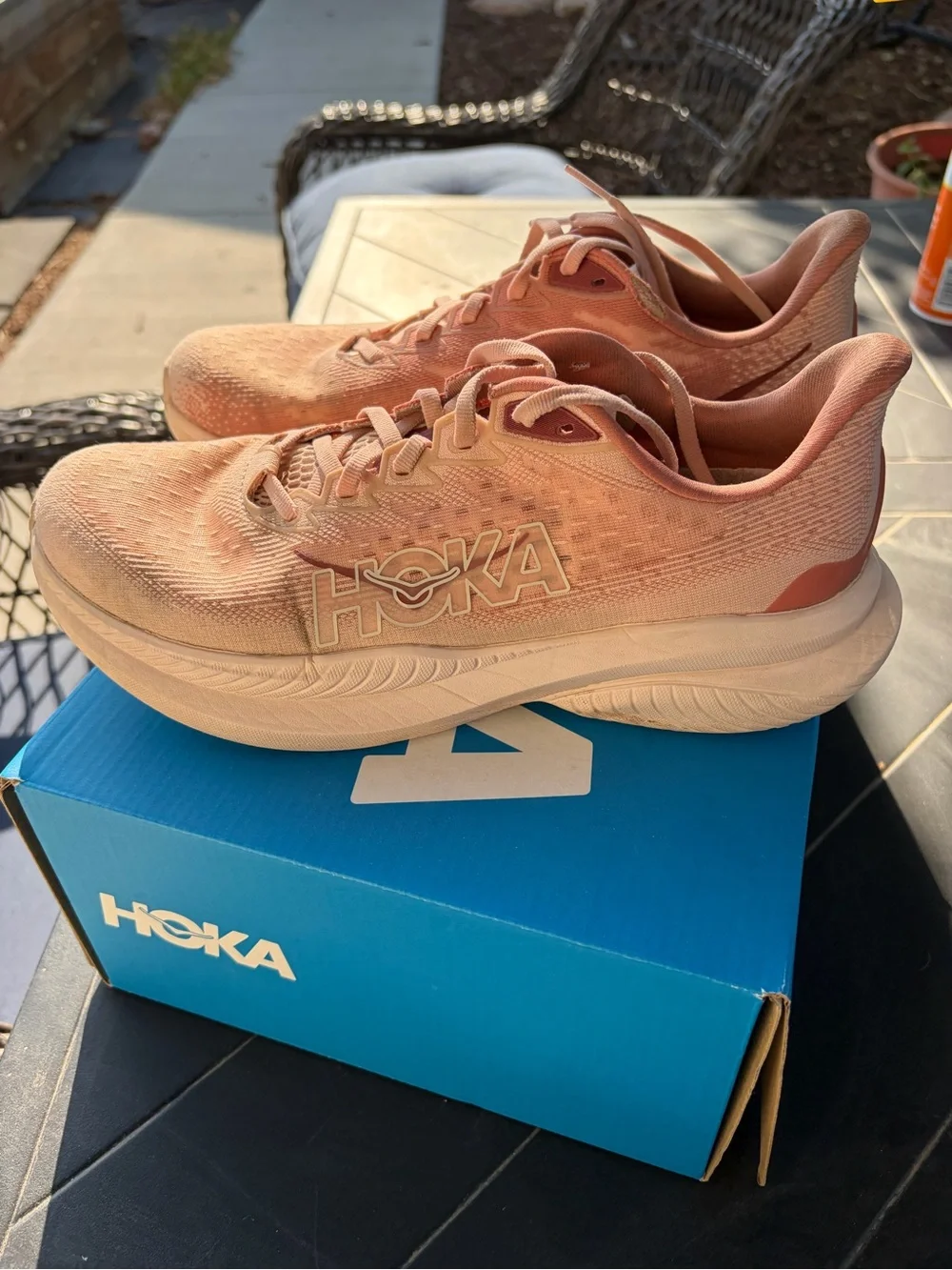 Hoka Women's Mach 6 Rose Gold Running Shoes - Picture 4 of 7